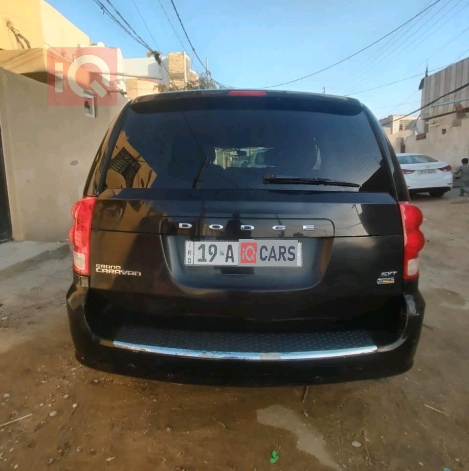 دودج جراند كارافان